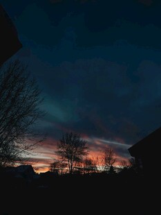 夜幕下绚烂的天空景色