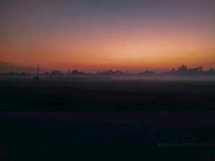 黄昏时分的天际美景
