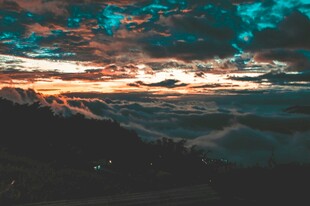 壮丽云海日出美景