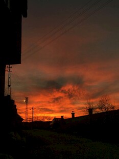 夕阳下的城市天际线美景