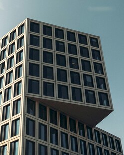 现代风格独特几何造型建筑