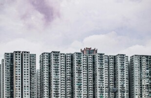 高楼林立的城市天际线