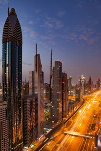 迪拜繁华都市夜景