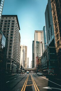 城市街道高楼景观