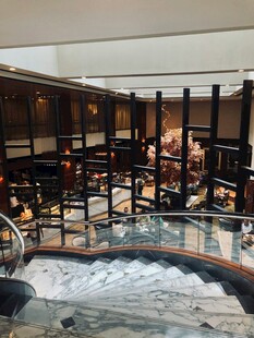 豪华酒店大堂内部景观