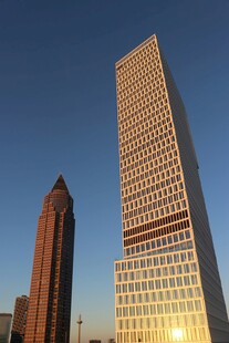 城市高楼景观