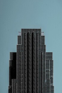 高耸摩天大楼建筑外观