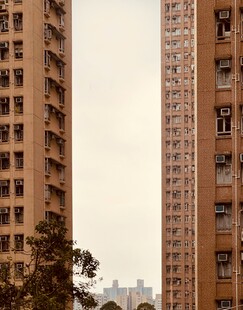 高楼林立的城市景象