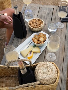 户外野餐美食与美酒