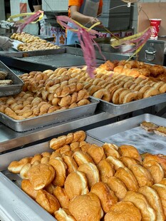 街头美味面包摊