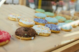 多彩美味甜甜圈展示