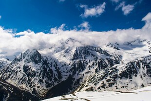 壮丽雪山美景