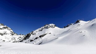雪山美景