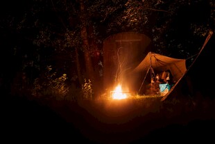野外露营夜