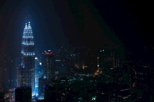 吉隆坡双子塔夜景璀璨