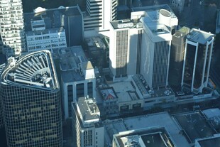俯瞰繁华都市建筑群