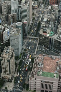 俯瞰繁华都市建筑群