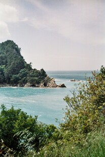 海边青山绿水美景