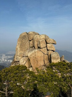 山顶巨石景观