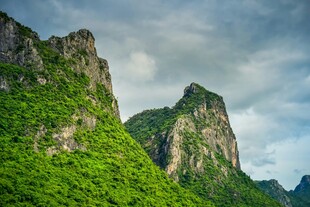 云雾缭绕美景