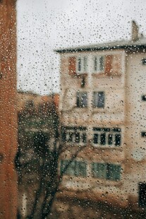 雨中窗景