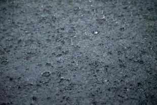 下雨