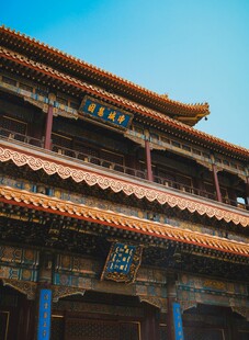 中式古建筑屋顶特写