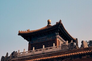 中式古建筑屋顶特写