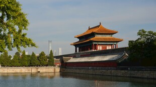 北京故宫角楼临水美景