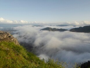 山间云海美景