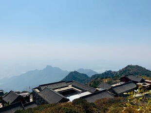 山间村落屋顶