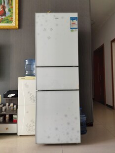家用三门白色节能冰箱