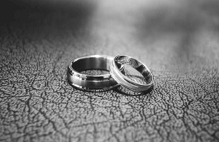 情侣婚戒