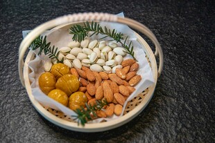 多彩坚果拼盘