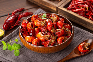 美味香辣龙虾尾