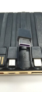 黑色长条物件整齐排列