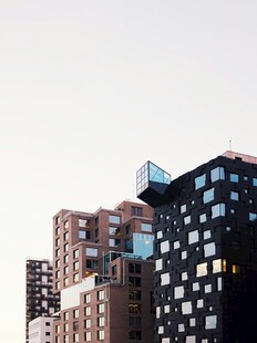 现代城市高楼景观