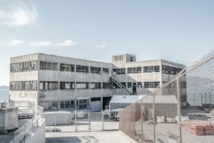 现代风格多层办公建筑