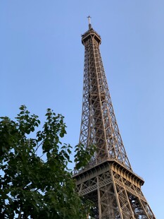 埃菲尔铁塔近景
