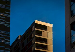 城市高楼剪影