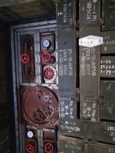 老旧电气设备细节特写