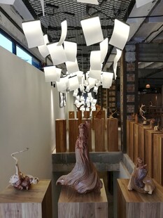 现代艺术风格室内装饰摆件