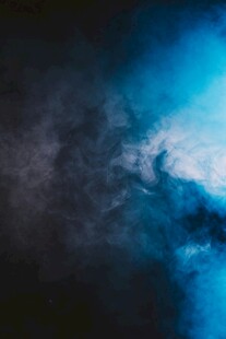 梦幻蓝色云雾背景图