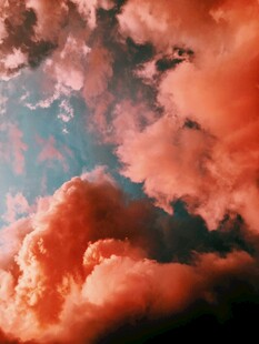 梦幻红色云海景观