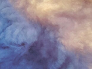 梦幻蓝紫渐变抽象背景图