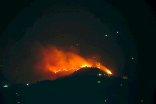 火山喷发的炽热瞬间