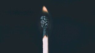 燃烧的火柴