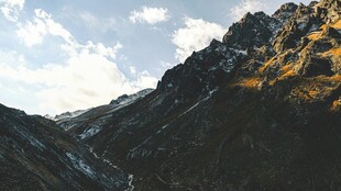 壮丽山景