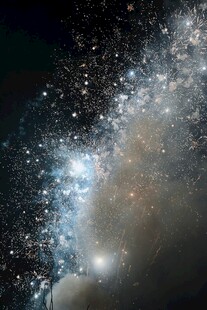 璀璨星空下的宇宙奇观