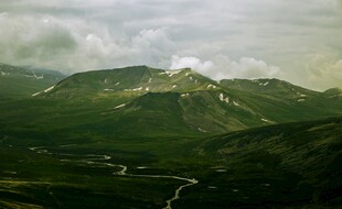 山间美景